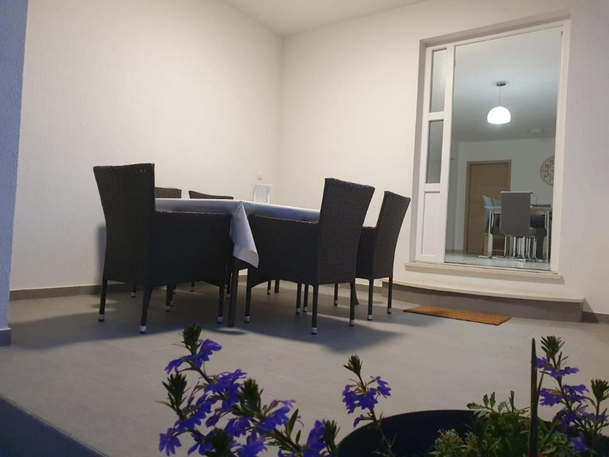 Apartmani Sara Bibinje Eksteriør billede